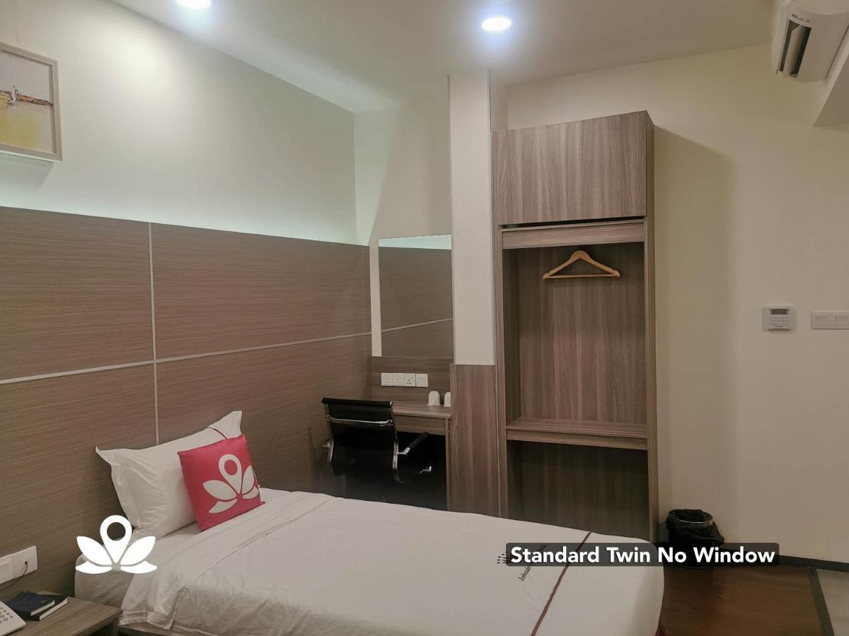 Zen Rooms Ambassador Residence Bintulu Exterior foto