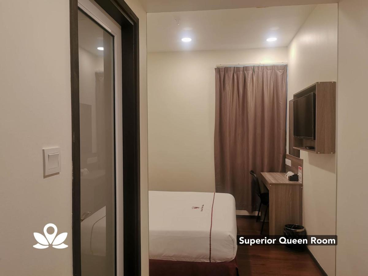 Zen Rooms Ambassador Residence Bintulu Exterior foto